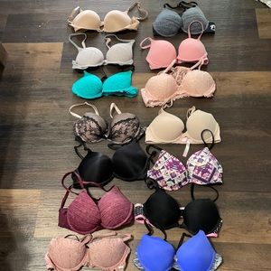 Victoria Secret/ pink bras
